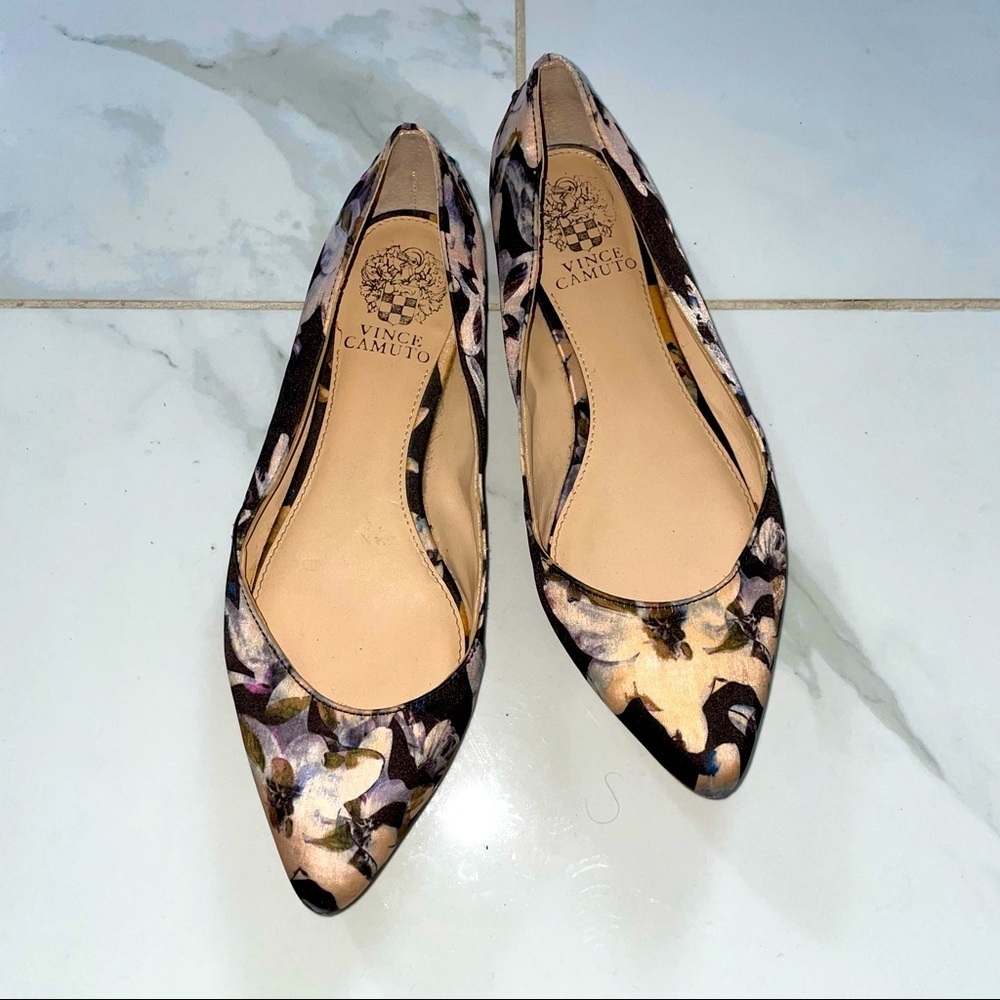 Vince Camuto Floral Flats